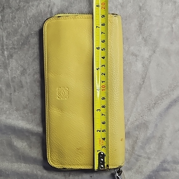 LOEWE Light Pale Yellow Calfskin Leather Silver Lock Long Zippy Wallet - Picture 8 of 9